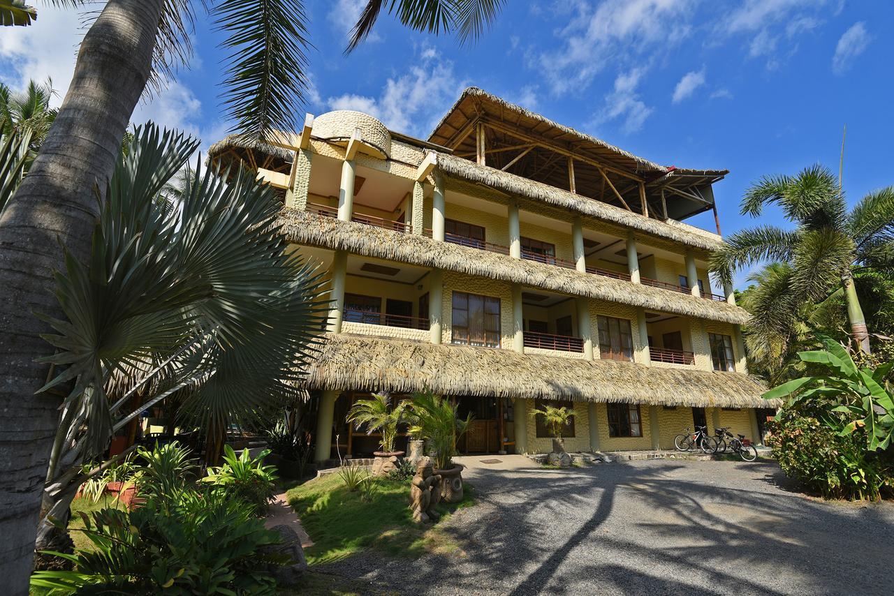 Hotel Canciones Del Mar - Beachfront Jacó Extérieur photo