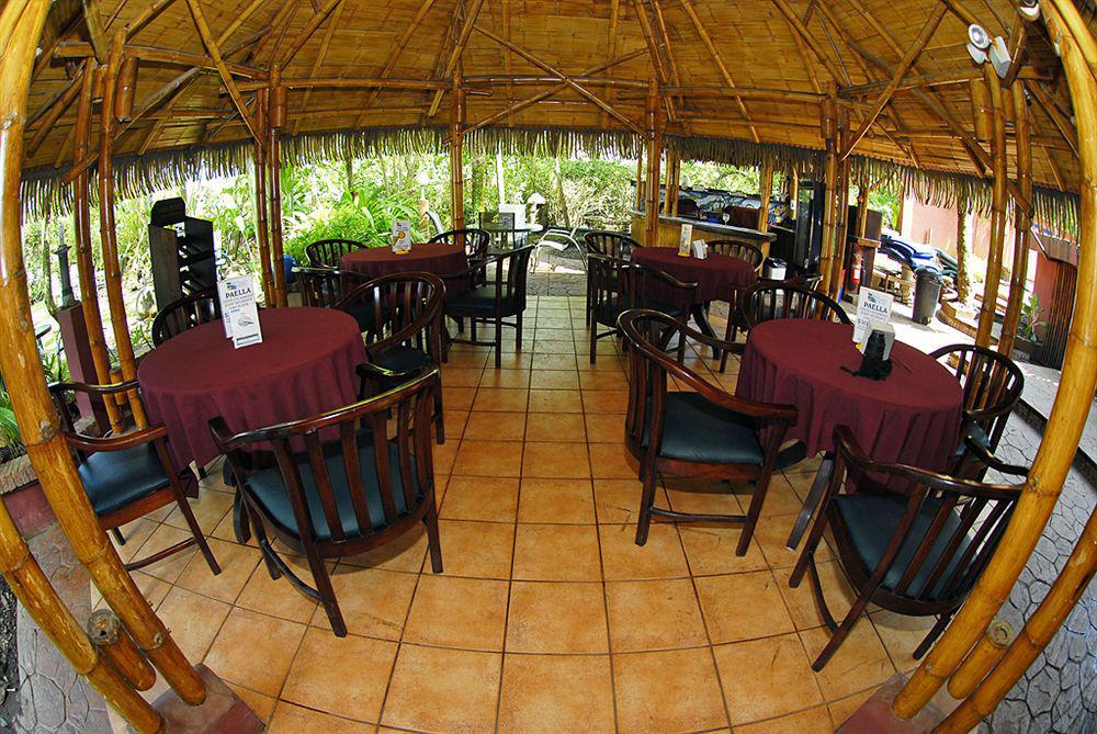 Hotel Canciones Del Mar - Beachfront Jacó Extérieur photo